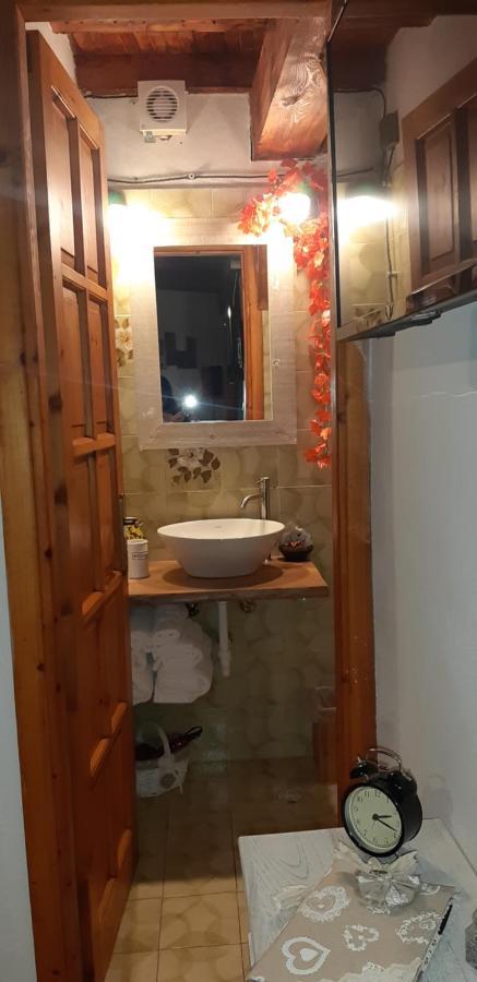 Ca' Du Barbe: Tra Le Alpi E Il Mare Villa Mendatica Kültér fotó